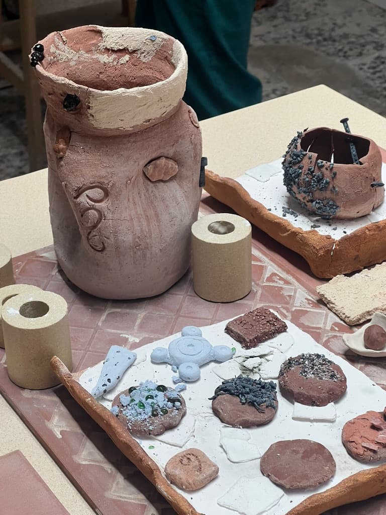 Proceso de Arcillas silvestres y paisaje urbano
